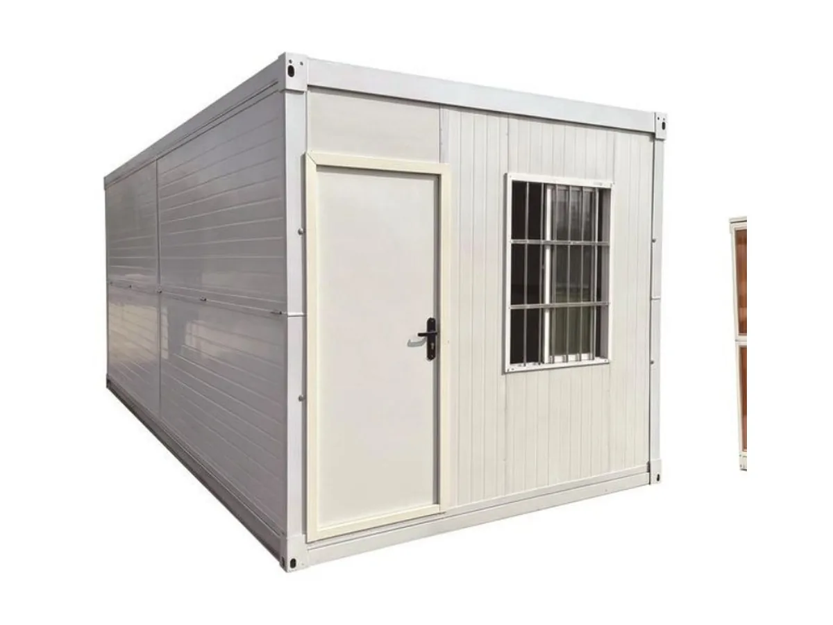 Folding House White Front